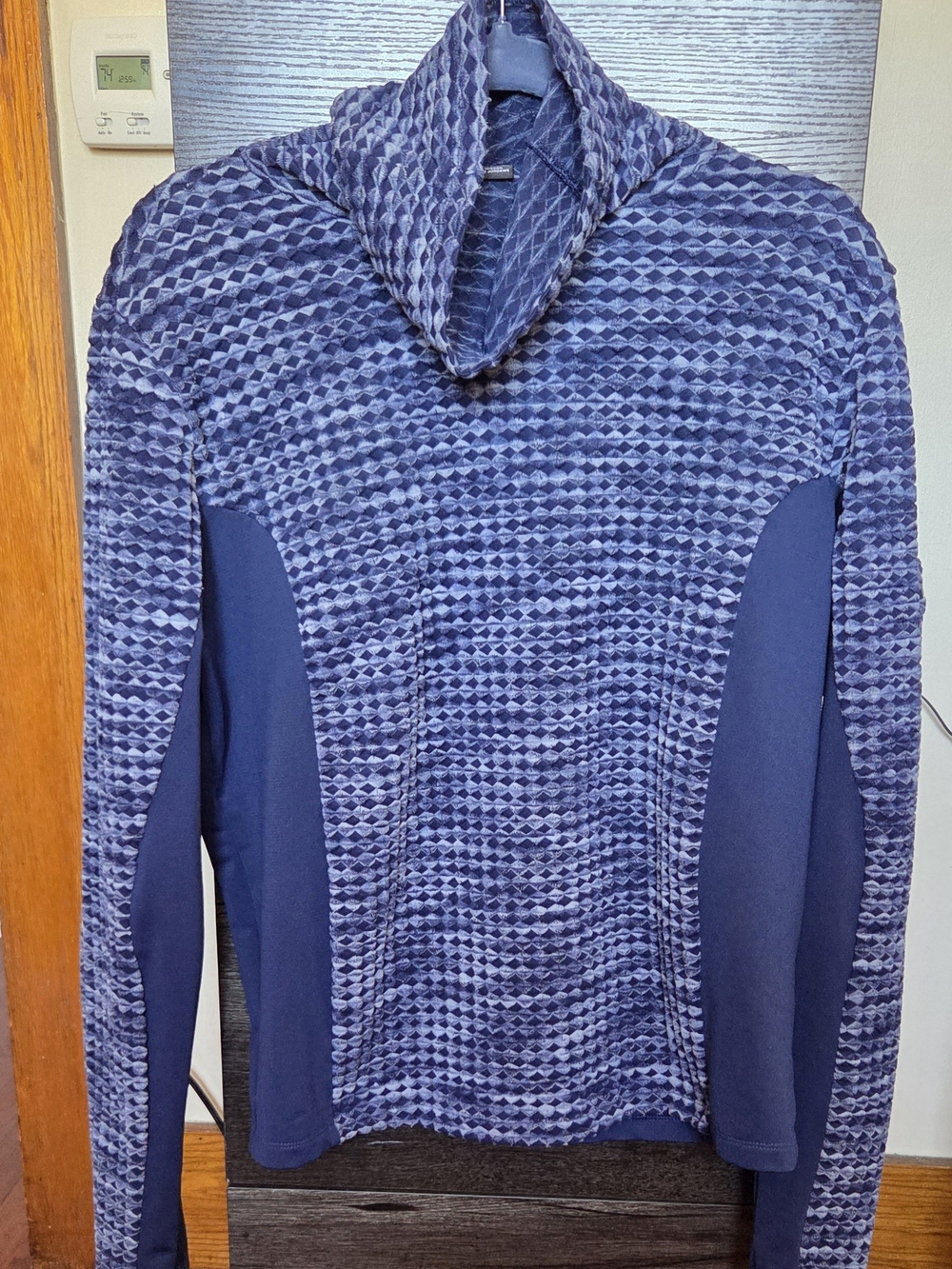 Nike Navy Patterned Turtleneck Pullover